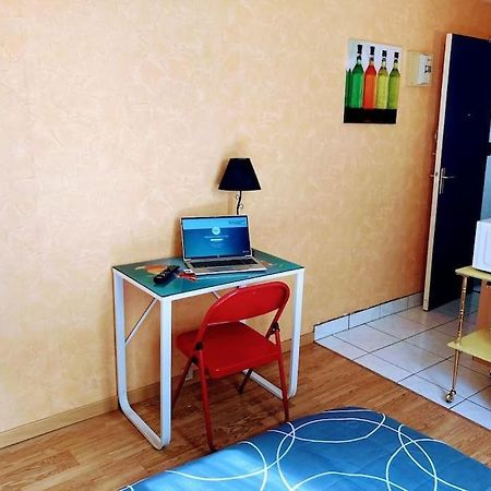 Studio 6 Avec Wifi Limoges Buitenkant foto